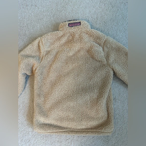 Vineyard Vines Cream and Navy Sherpa Pullover - Picture 6 of 7